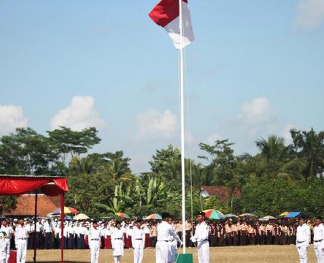 Kegiatan Upacara Bendera